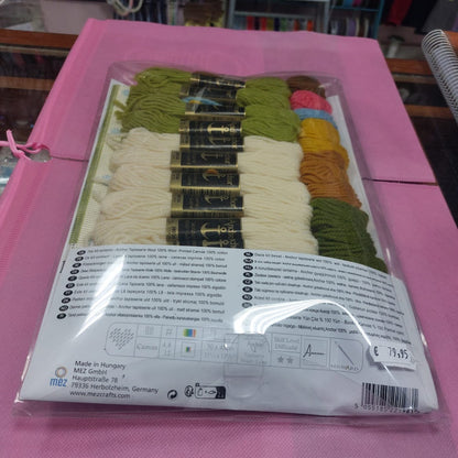 Cojín de Petit Point "Retro" (Kit  ANCHOR ALR50)